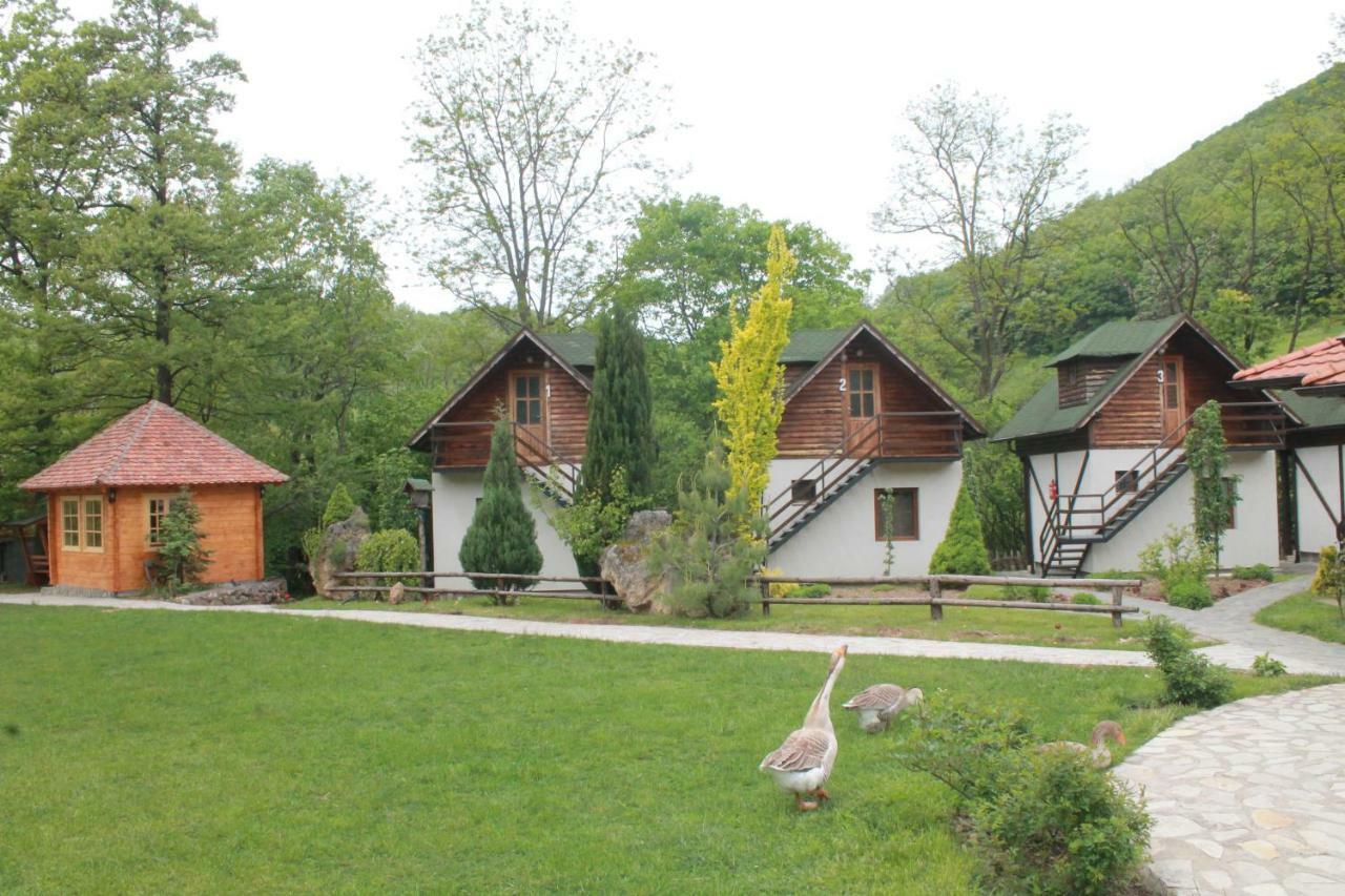 Vodopad Lisine Bed & Breakfast Strmosten Exterior photo